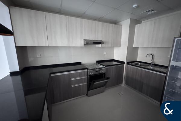 Large and Spacious | 1 Bedroom | Modern