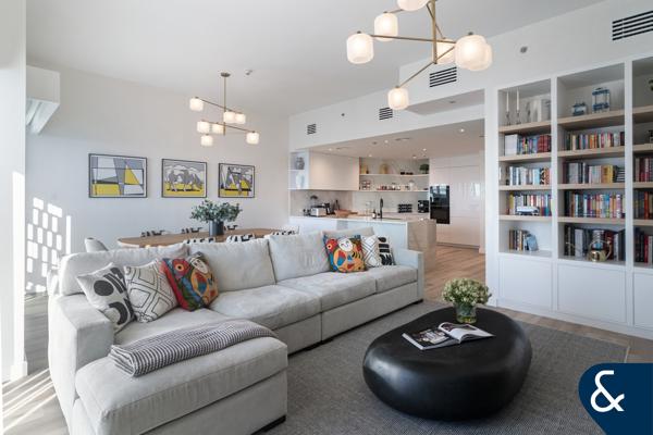 Marina View | Upgraded | Vacant on transfer