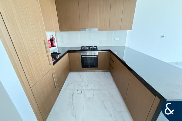 Top Floor | Green View | Spacious 2 Bed