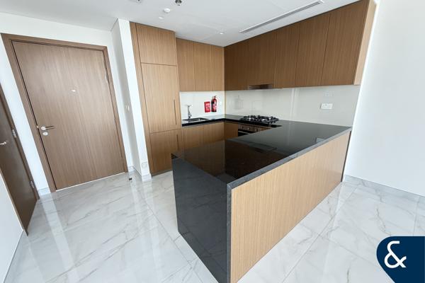 Top Floor | Green View | Spacious 2 Bed