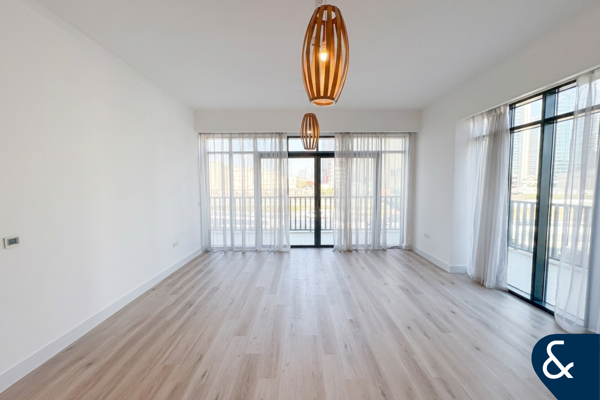 Vacant | Large Terrace | Marina Skyline Views