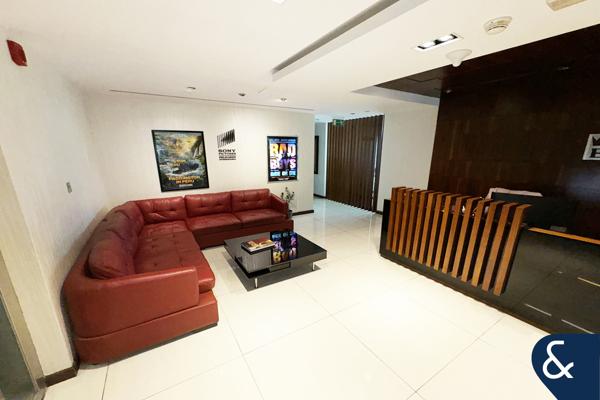Furnished | 2693 sqft |  Close to Metro