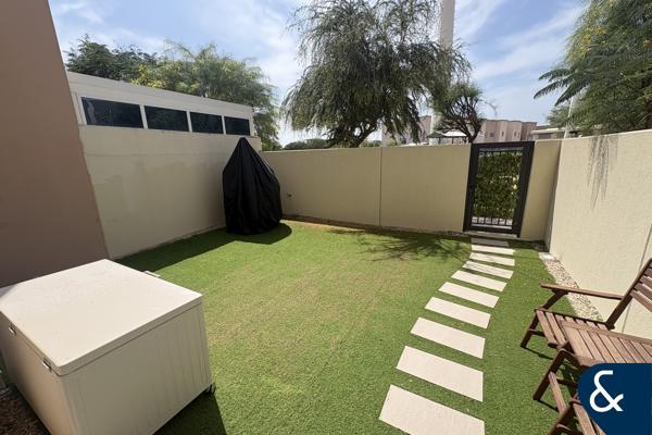 3 Bedroom | Single Row | Close To Park