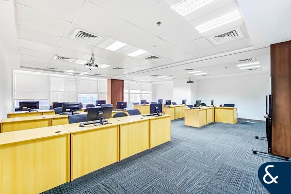 Office Expert | Full Floor | Vacant