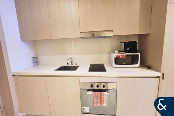 Studio Apartment | The Palm Tower | Upgraded