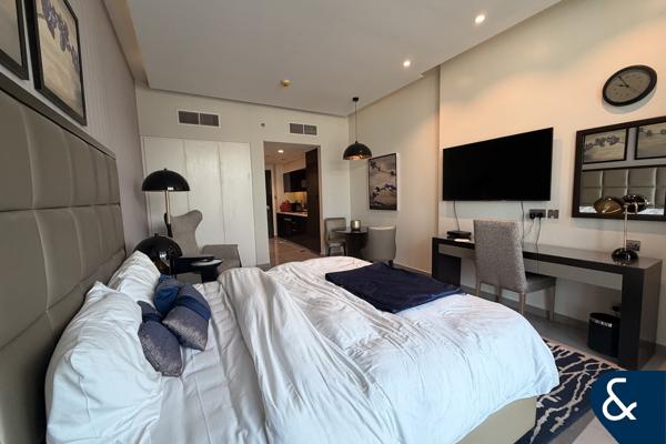 Vacant I Studio I Furnished I Canal View