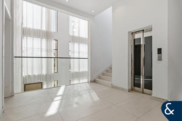 CUSTOM BUILD | NEGOTIABLE | CORNER PLOT
