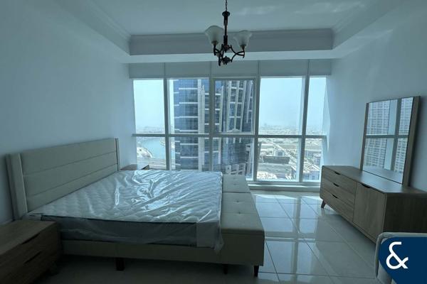 Newly furnished| Multiple Cheques| Spacious