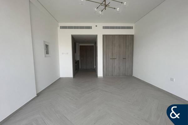Luxury Studio | Exclusive | Unfurnished