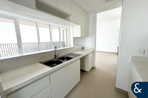 BEST PRICE | High Floor | Sea Views