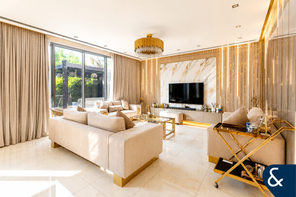 4 Bedrooms | Fully Upgraded | Turnkey