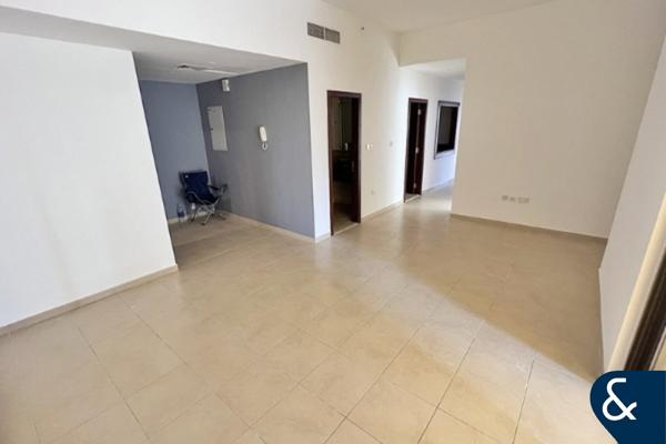1 Bedroom Converted | Vacant | Negotiable