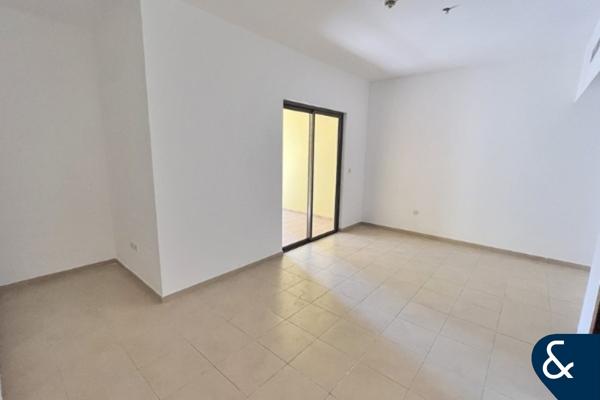 1 Bedroom Converted | Vacant | Negotiable