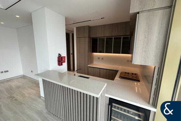 Largest Layout | 1 Bedroom | Genuine Resale