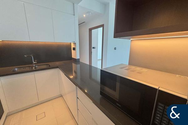 Luxury | Vacant | 3 Bed | Marina and Sea View