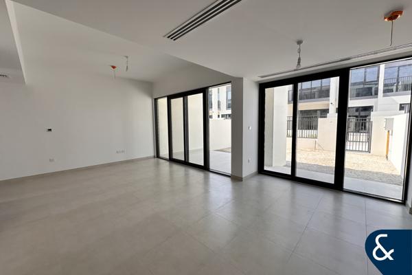 Premium Location | Single Row | Pool & Park