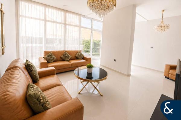 Furnished | Private Garden | Corner Unit