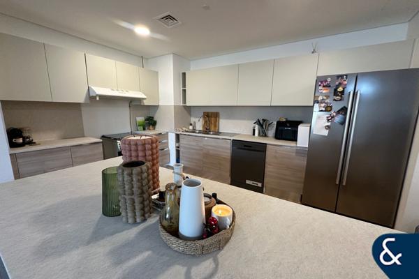 Upgraded | Vacant | Furnished | 2 Bed