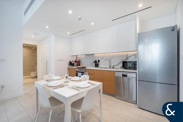 1 Bed | Furnished | Pool | Private Beach