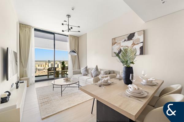 VACANT NOW | FULLY FURNISHED | TOP FLOOR