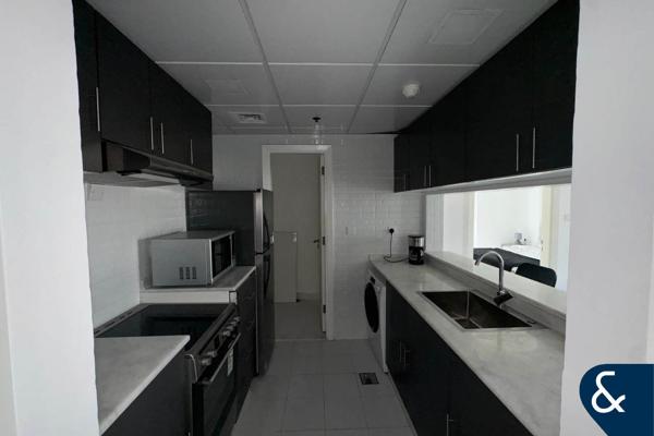 One Bedroom | Fully Upgraded | Furnished