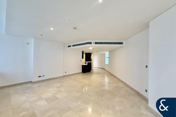 Large - Unfurnished - 2 - bed Sky Gardens