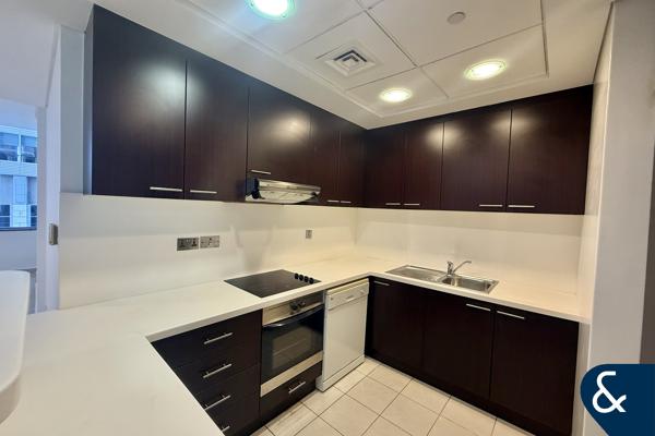 Large - Unfurnished - 2 - bed Sky Gardens