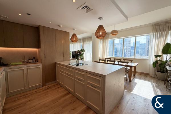 Exclusive | 2 Bed | Renovated | VOT | EMAAR