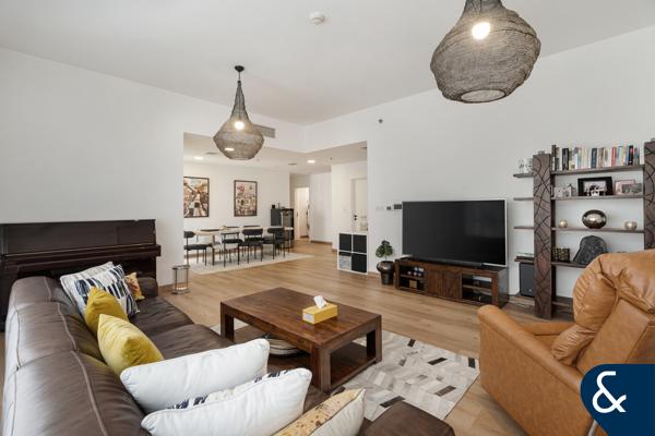 Fully Upgraded | Marina View | Vacant
