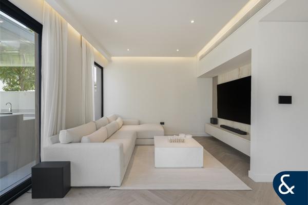 High Spec Renovation | Extended | Exclusive