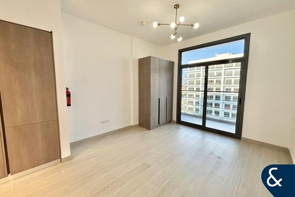 Vacant | Open View | Modern