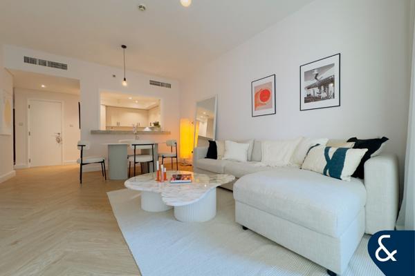 Burj Khalifa View | Upgraded | Vacant