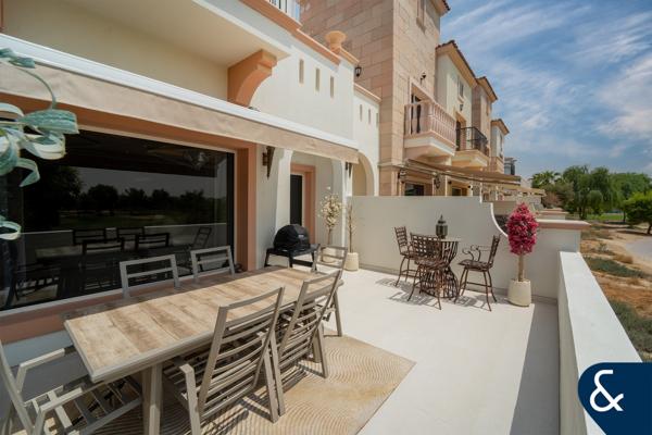 Stunning Three Bedroom Townhouse with Golf Course View