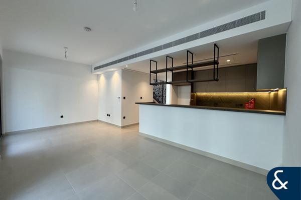 LANDSCAPED | IDEALLY LOCATED | AVAILABLE