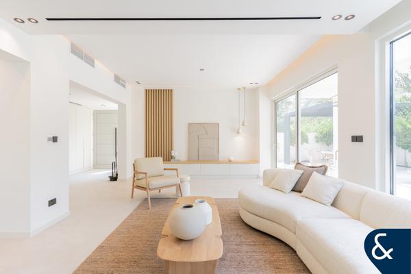 VIEW THIS WEEKEND | 5 Bedrooms | Pool