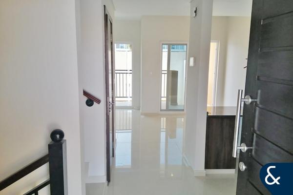 3BR Townhouse | Single Row | Close To Pool