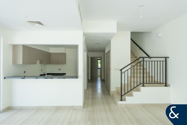 Unfurnished | 4 Bed | Park View | Corner Plot