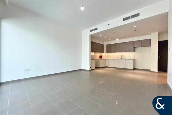 1 Bedroom | Vacant Now | Pool View |