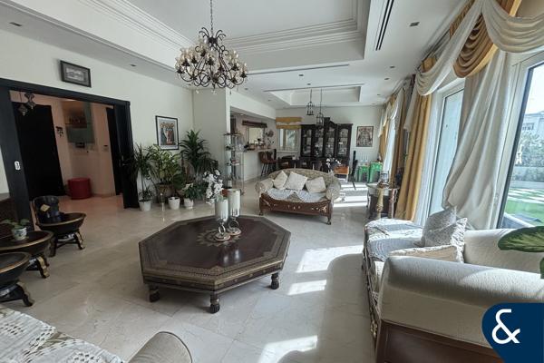 Corner Unit | Unfurnished | Spacious | 4 Beds