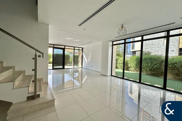Golf Facing | Vacant Soon | Huge Plot