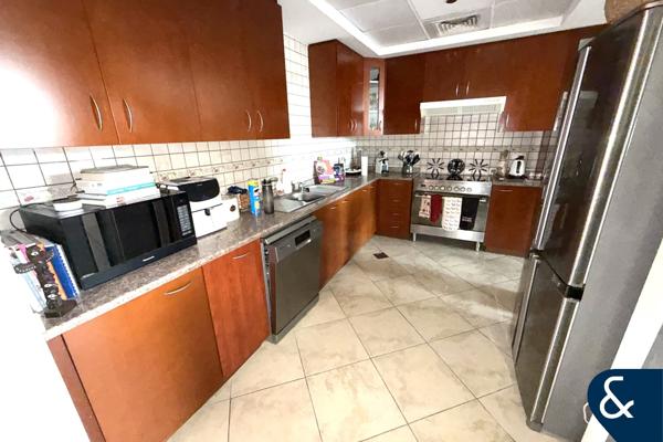 Large Terrace | Premium 2 Bed | Available Jun