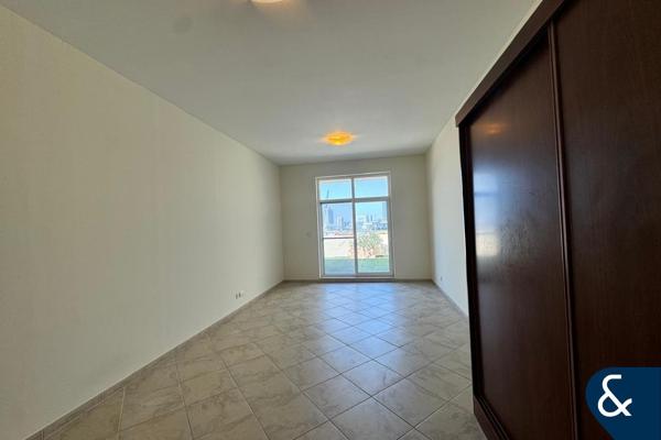 Large Terrace | 2 Bed | Available Mid April