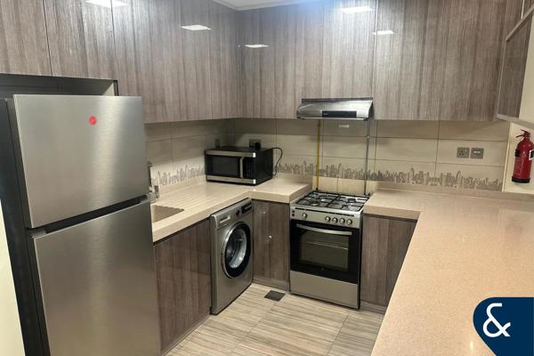 One Bedroom | High Floor | Furnished