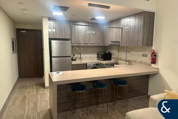 One Bedroom | High Floor | Furnished