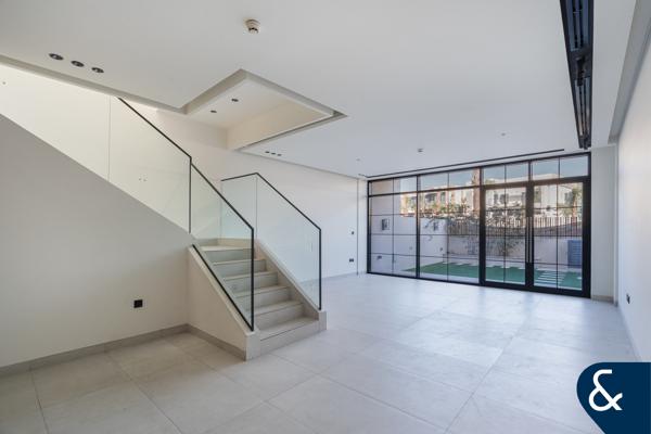 Park Backing | Vacant | Exclusive Unit |