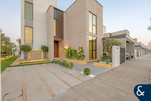 Five Bedrooms | Internal | Park Facing