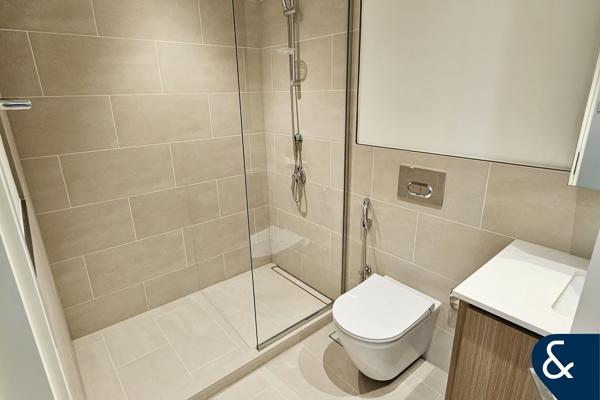UNFURNISHED | Large Terrace | Beach Access