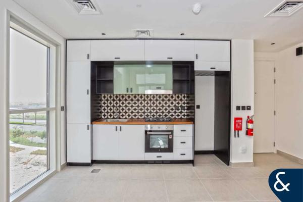 Vacant | Two Bedroom | Corner |