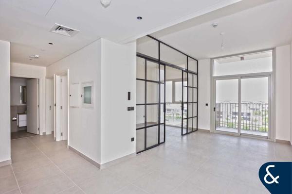 Vacant | Two Bedroom | Corner |