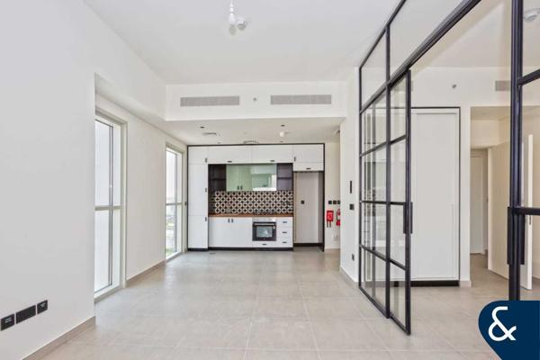 Vacant | Two Bedroom | Corner |